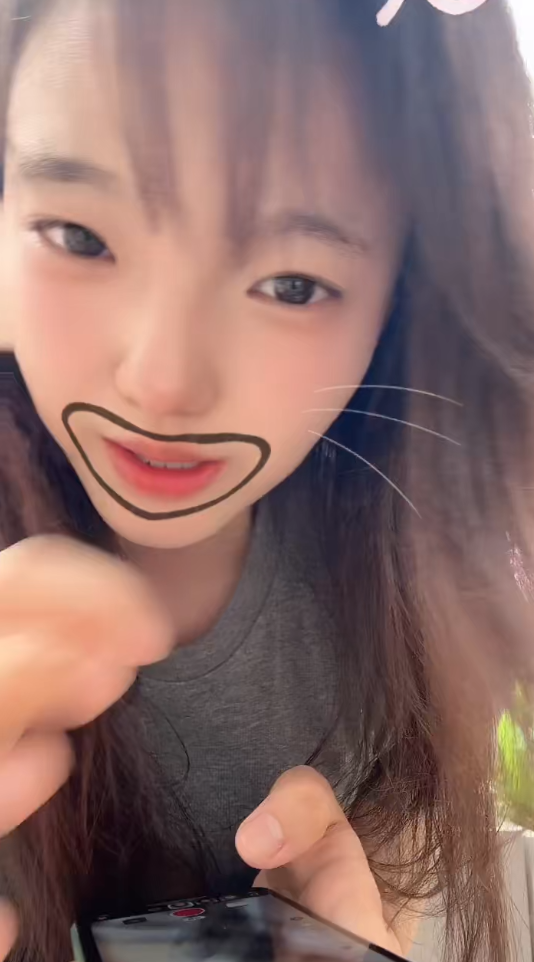 小猫电台 Live  01:03:58 2026-05-24 15-02-47 